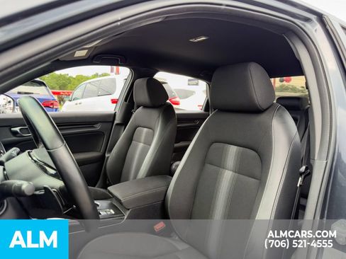 Used 2025 Honda Civic Sport image 11