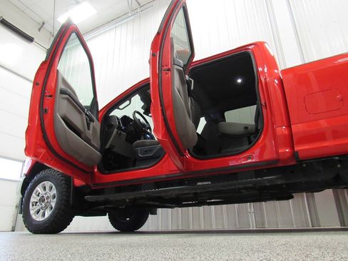 Used 2022 Ford F350 XLT w/ XLT Value Package AWD/4WD image 17