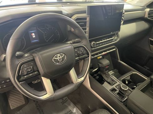 Used 2022 Toyota Tundra Limited w/ TRD Off-Road Package AWD/4WD image 30
