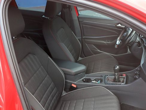 Used 2020 Volkswagen Jetta GLI FWD image 14