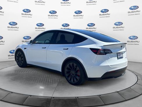 Used 2023 Tesla Model Y Long Range AWD/4WD image 3