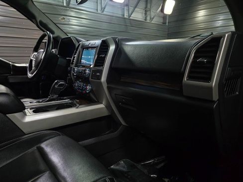Used 2018 Ford F150 Lariat w/ Equipment Group 502A Luxury image 15