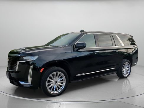 Used 2021 Cadillac Escalade ESV Premium Luxury AWD/4WD image 13