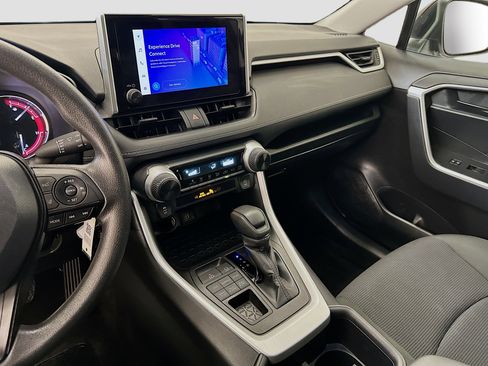 Used 2025 Toyota RAV4 LE image 26