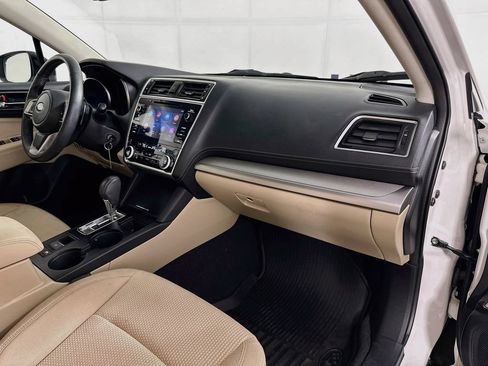 Used 2019 Subaru Outback 2.5i Premium w/ Popular Package #2 AWD/4WD image 37