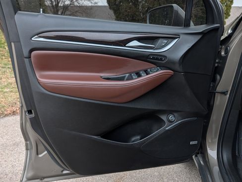 Used 2020 Buick Enclave Avenir w/ Avenir Technology Package image 36