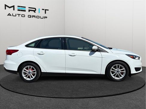Used 2015 Ford Focus SE FWD image 10