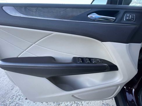 Used 2019 Lincoln MKC Reserve w/ MKC Climate Package image 23