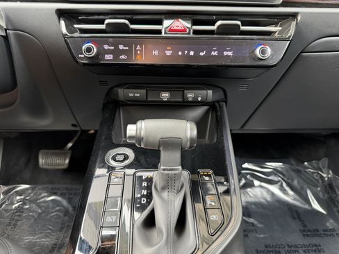 Used 2024 Kia Niro EX image 26