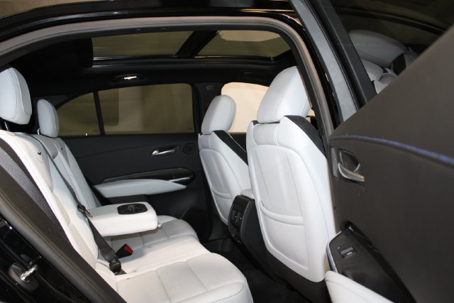 Used 2024 Cadillac XT4 Sport FWD image 11
