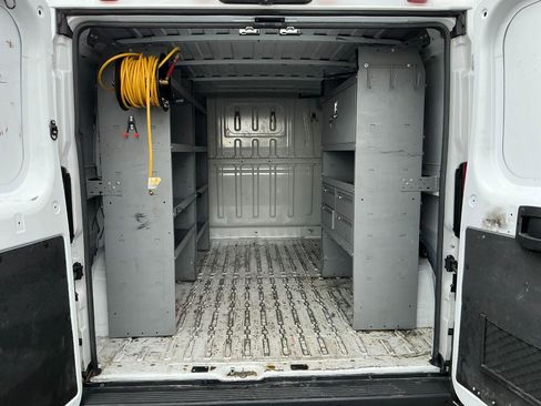 Used 2023 RAM ProMaster 2500 w/ Convenience Group FWD image 16