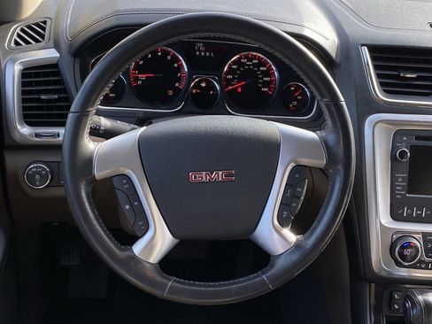 Used 2015 GMC Acadia SLT image 11