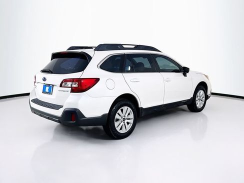 Used 2019 Subaru Outback 2.5i AWD/4WD image 8