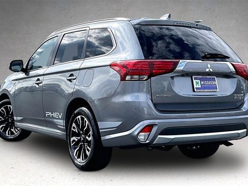 Used 2018 Mitsubishi Outlander GT image 4