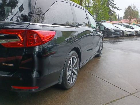 Used 2021 Honda Odyssey Touring image 4