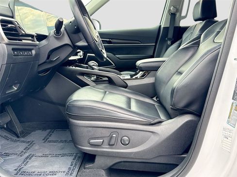 Used 2025 Kia Telluride S image 19