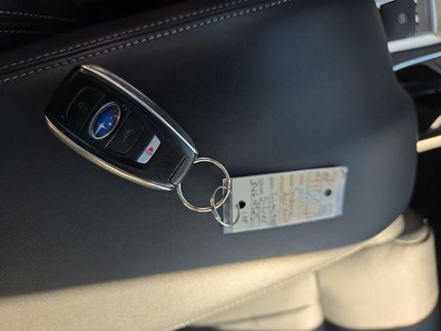 Used 2019 Subaru Ascent Limited AWD/4WD image 36