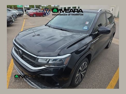 Used 2024 Volkswagen Taos SE FWD image 1
