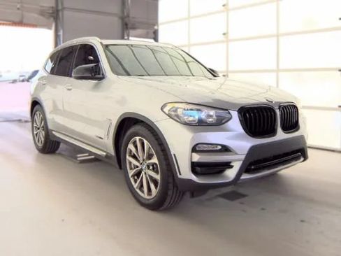 Used 2018 BMW X3 xDrive30i AWD/4WD image 4