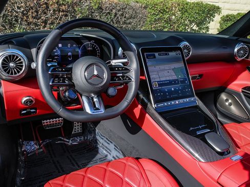Used 2024 Mercedes-Benz SL 63 AMG S e Performance 4MATIC w/ Manufactur Interior Package image 14