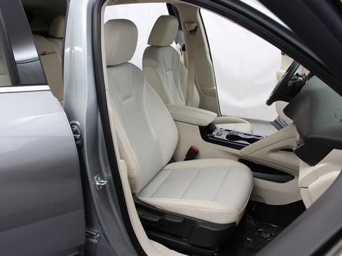Used 2023 Buick Envision Preferred FWD image 18