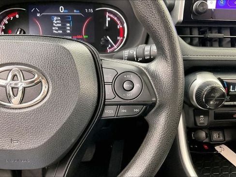 Used 2024 Toyota RAV4 XLE AWD/4WD image 23