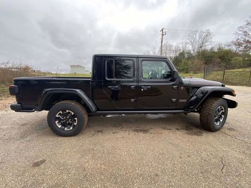 New 2026 Jeep Gladiator Rubicon AWD/4WD image 36