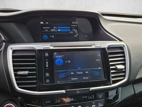 Used 2016 Honda Accord EX image 12