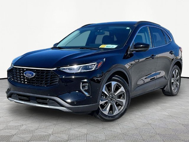 Used 2023 Ford Escape Platinum FWD image 3