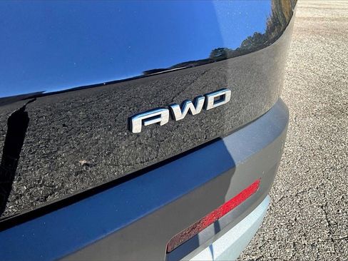 Certified 2021 GMC Acadia SLE w/ Driver Convenience Package image 22