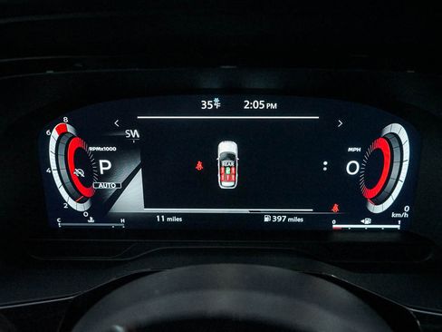 New 2025 Nissan Pathfinder Platinum w/ Black Appearance Package image 23