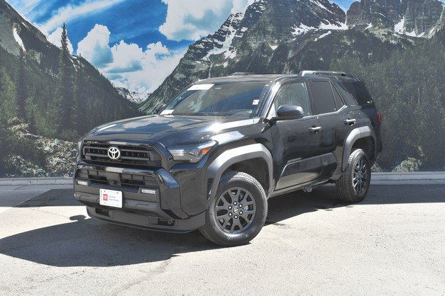 Certified 2025 Toyota 4Runner SR5 AWD/4WD image 6