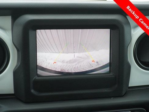 Used 2021 Jeep Wrangler Unlimited Islander image 36