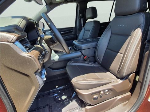 Used 2023 GMC Yukon XL Denali AWD/4WD image 22