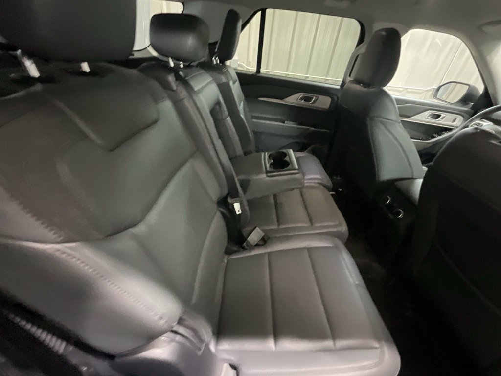 Used 2026 Ford Explorer Active w/ Active Comfort Package RWD image 18