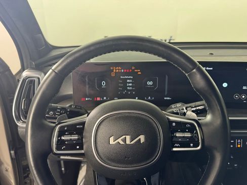 Used 2025 Kia Sorento SX Prestige image 26