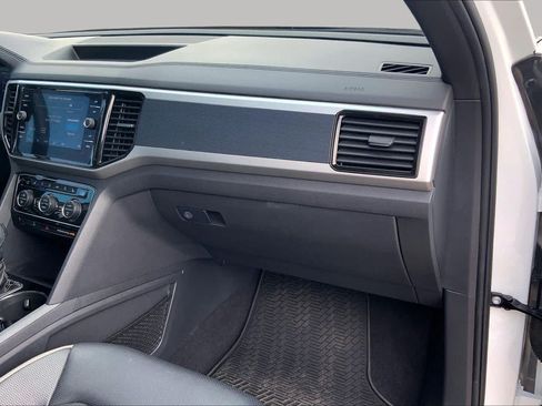 Used 2021 Volkswagen Atlas Cross Sport SEL Premium R-Line w/ Cross Sport MDO Package AWD/4WD image 28