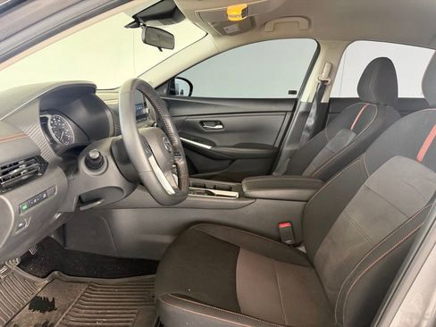 Used 2023 Nissan Sentra SR w/ Midnight Edition Package image 10