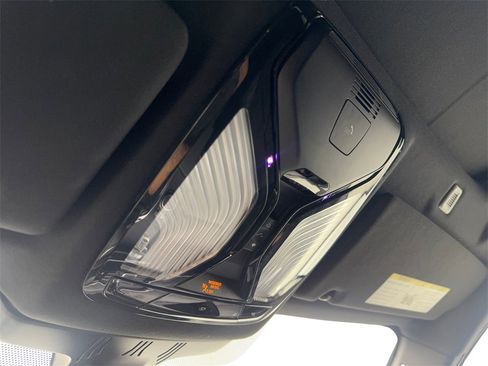 Used 2022 BMW 530i w/ Premium Package image 75