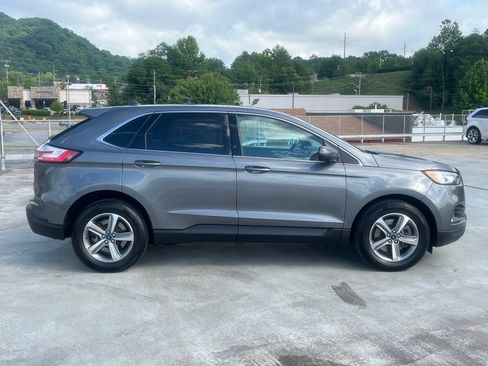 Used 2021 Ford Edge SEL w/ Convenience Package AWD/4WD image 2