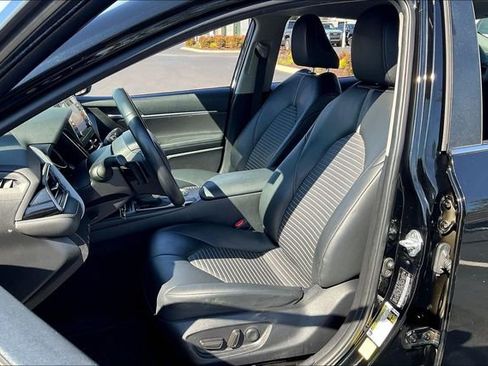 Used 2023 Toyota Camry SE image 25