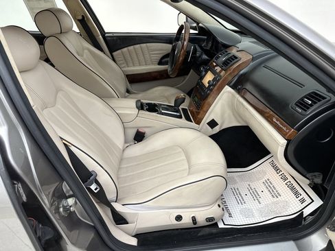 Used 2010 Maserati Quattroporte S image 35
