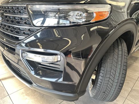 Certified 2022 Ford Explorer XLT w/ Equipment Group 202A image 19