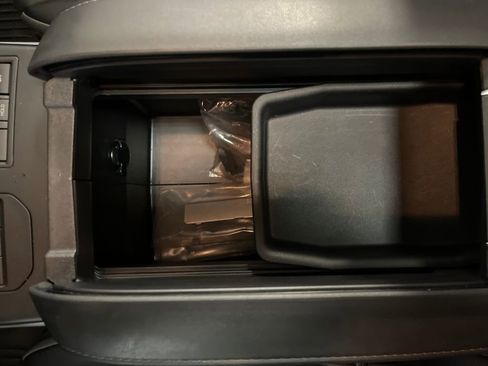 Certified 2023 Toyota Highlander XLE image 26