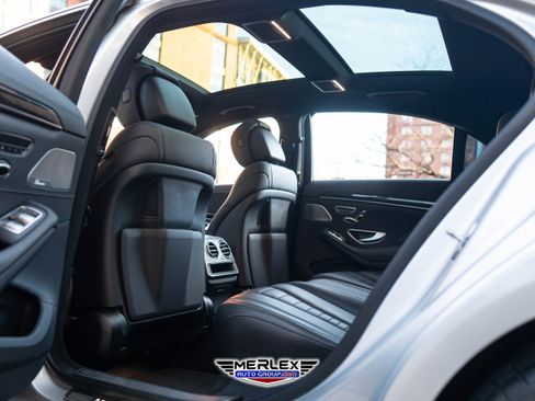 Used 2018 Mercedes-Benz S 560 4MATIC Sedan image 21