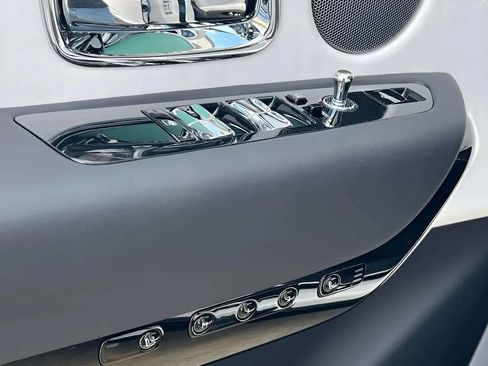 New 2026 Rolls-Royce Cullinan AWD/4WD image 21