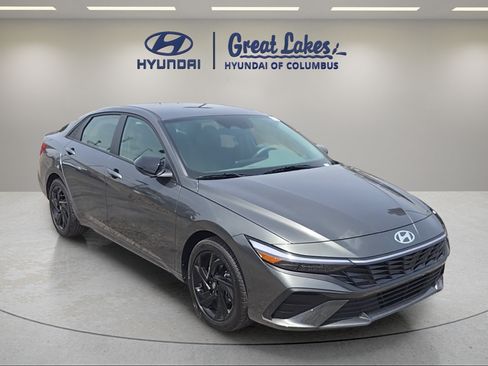 Certified 2026 Hyundai Elantra Sport FWD image 7