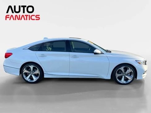 Used 2019 Honda Accord Touring image 7