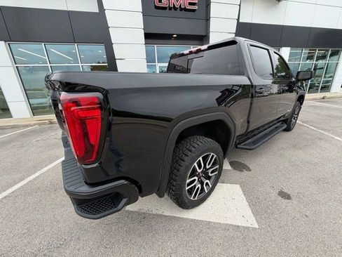 Used 2024 GMC Sierra 1500 AT4 w/ Technology Package AWD/4WD image 6