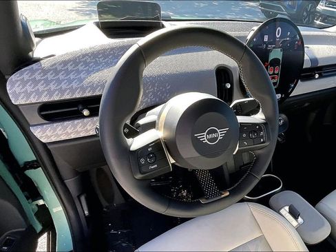 Used 2025 MINI Cooper S FWD image 18